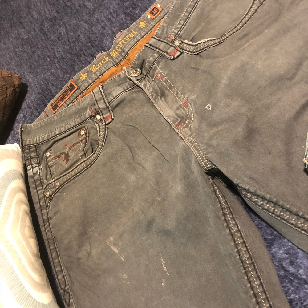 Size 36 Men’s Rock revival jeans